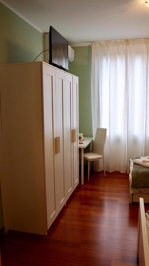 A Casa Di Grace Bed and Breakfast Basiglio Buitenkant foto